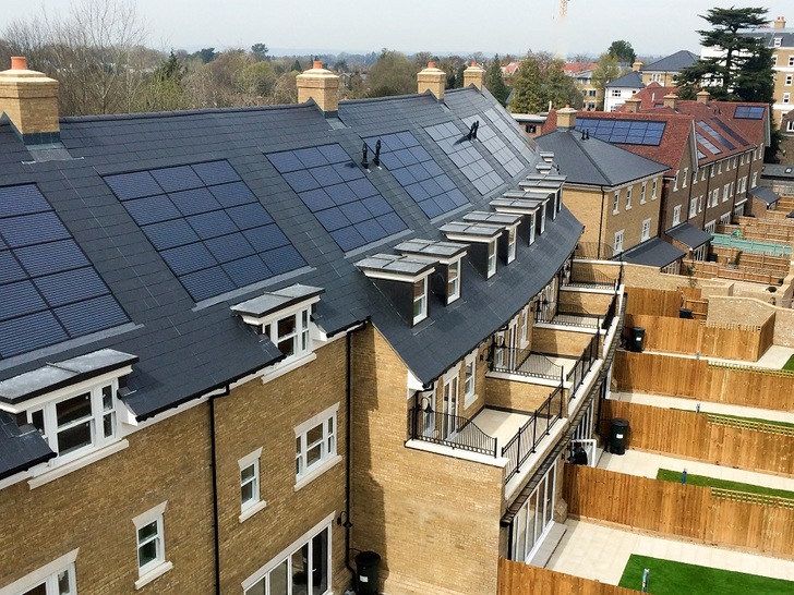 There are a broad variety of residential rooftops in UK and Ireland that require advanced mounting solutions for solar panels. - © Ernst Schweizer AG
