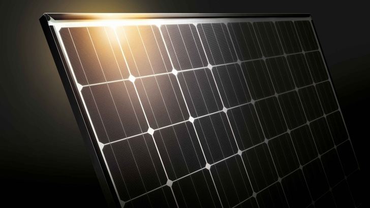 The multicrystalline solar module is already available in European markets. - © Panasonic
