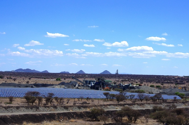 Hybrid solar-diesel plant in Southern Africa. - © CRONIMET Mining Power
