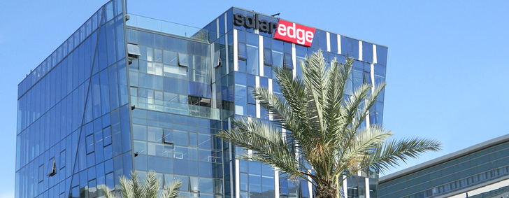 The new HQ at the shore of the Mediterranean Sea is a modern building in a booming area. - © SolarEdge
