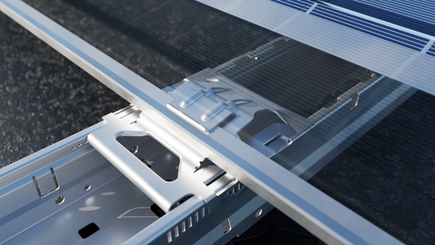 To minimise the risk of damaging larger solar panels, each panel mounted using Esdec’s system is supported by two units and is clamped in place lengthwise, rather than the more common attachment along the shorter sides.