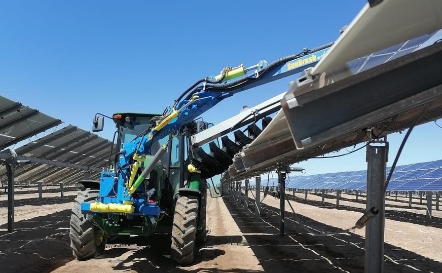 On duty: The new TrackFlex system cleans 300,000 solar panels in the Atacama Desert.