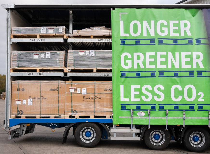 The new triple deck trailers can reduce logistic costs and save CO2.