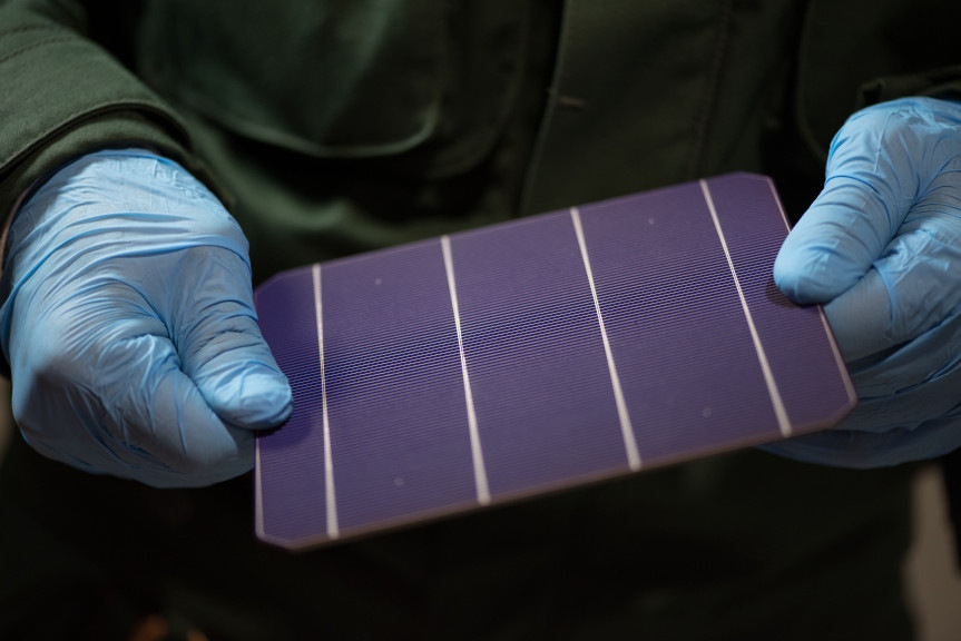 The solar cells account for around 80 per cent of the value added in the modules – and cause the majority of the emissions.