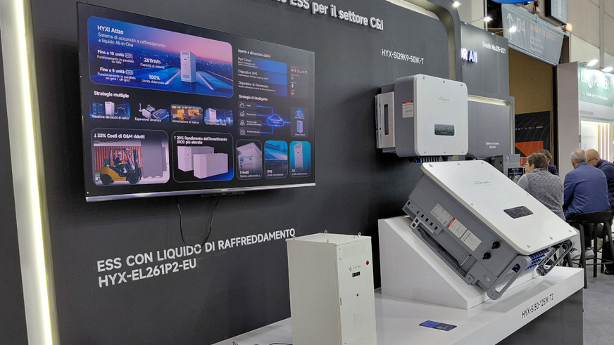 The new commerical storage system and three-phase grid inverter