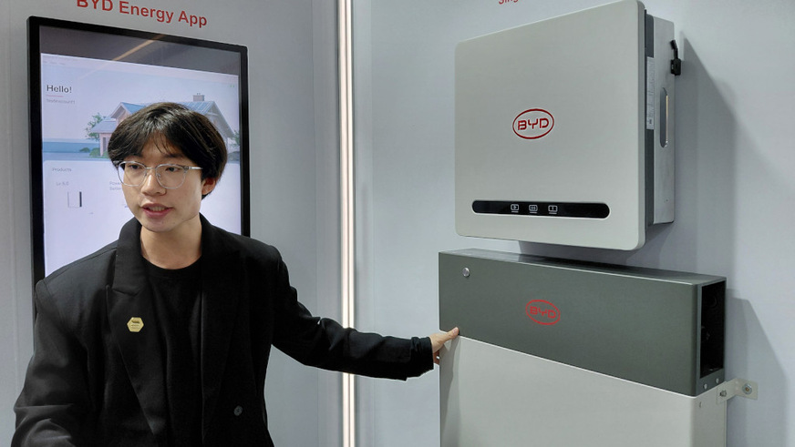 Wimor Wen of BYD explains the upgraded classic, the Battery Box plus inverter