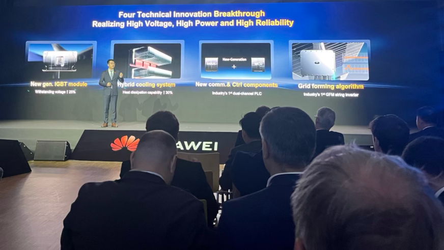 Huawei walks the audience through the FusionSolar 9.0 innovation quartet
