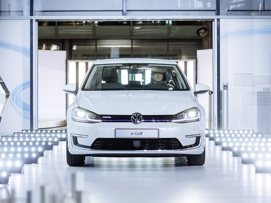Electric cars: New VW e-Golf with a range of up to 300 km – prices start at  35.900 €