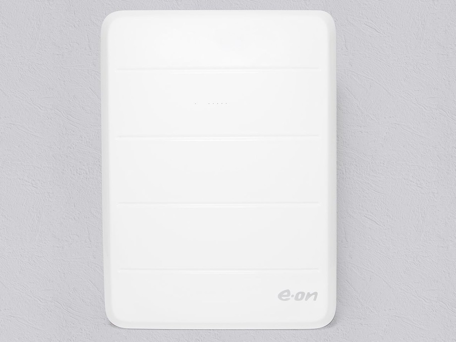 Eon Begins Selling It S Energy Storage System Aura For Small Pv Applications Pv Europe