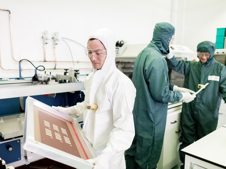Oxford Pv Acquires Thin Film Development Line In Brandenburg For Perovskite Scale Up Pv Europe