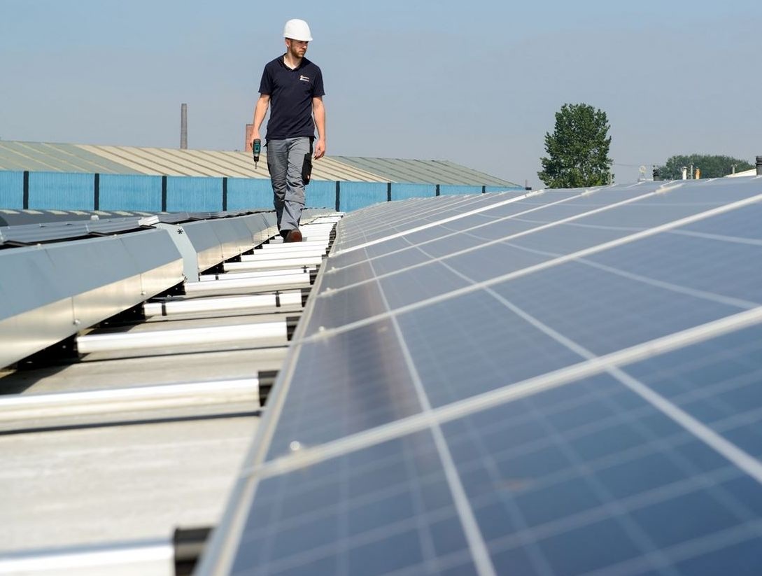 What Does Mount System Mean Esdec’s FlatFix Fusion: lightweight flat roof mounting system | pv Europe