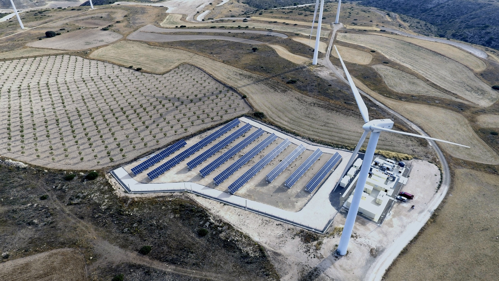 Hybrid energy parks face headwinds in Europe