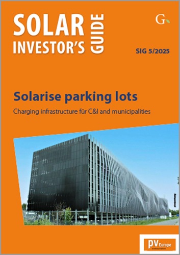Titelbild des Solar Investor's Guide mit einem modernen Parkhaus und einem Text über die Solarisierung von Parkplätzen.