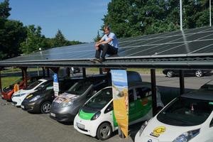 Solar carport with charging stations in the centre of the municipality of Usedom/Germany. - © Inselwerke Usedom
