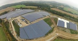 37.0004 Canadian-Solar modules were installed in east/west orientation. - © Goldbeck Solar
37.0004 Canadian-Solar modules were installed in east/west orientation. - © Goldbeck Solar