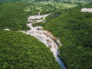 Dam construction on the Sana in Bosnia-Herzegovina. About 3,000 hydropower projects are planned or already under construction in the Balkans, one third of them in protected areas. - © Matic Oblak
