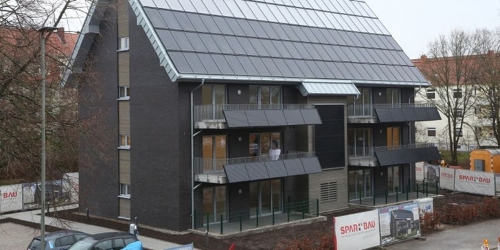 The roof is very steep with a 50 degree inclination and completely covered with solar technology.
