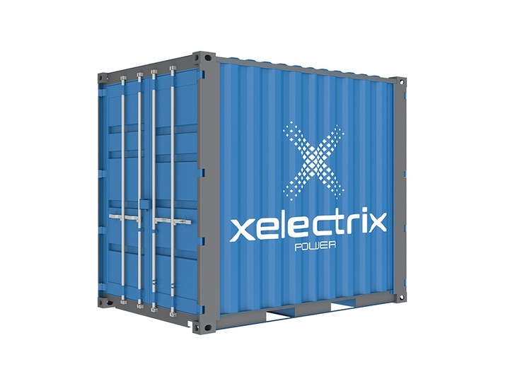 If necessary, it is possible to link up as many as 240 Power Boxes for an astonishing 240 megawatts and 576 megawatt hours.