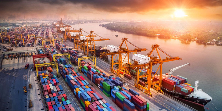 Despite industrial production increasing almost 60 per cent and cargo throughput growing 30 per cent by 2050, energy efficiency measures and electrification could more than compensate for the growth in port activities. - © DNV GL
