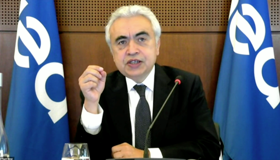 Fatih Birol, Executive Director of the International Energy Agency (IEA), speaking at the online SolarPowerSummit. - © SolarPower Europe
