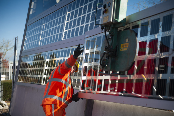The Rolling Solar project has the aim of testing the integration of solar cells into the public infrastructure.
