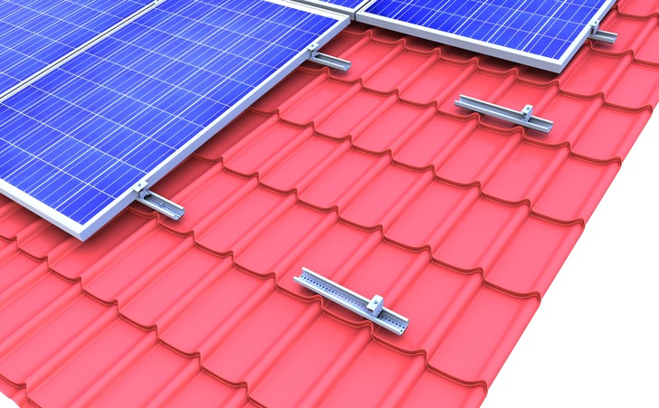 Both upright and transverse mounting is possible by means of direct fastening via short profiles.