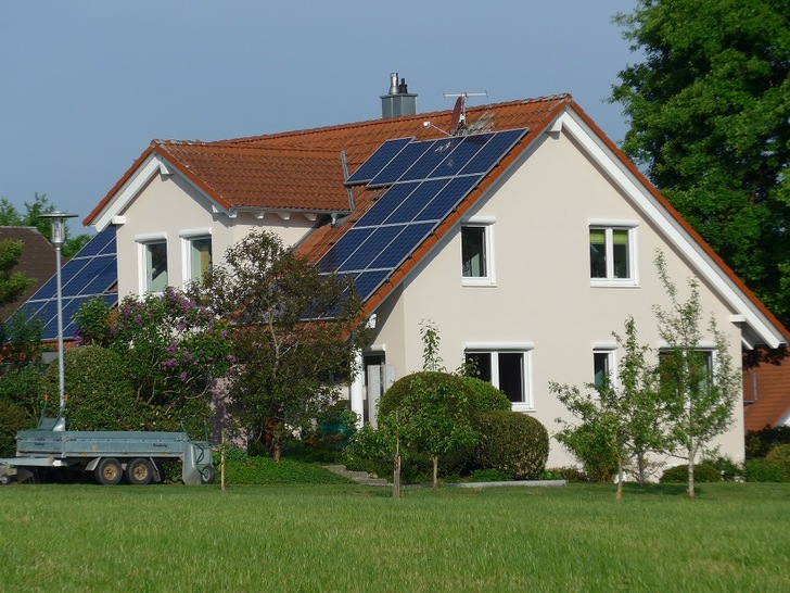 Solar roofs in Germany are booming. - © H.C. Neidlein
