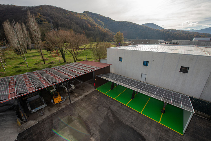 The company premises of Arico Forest with the 60 kW system and the charging station for the e-cars.