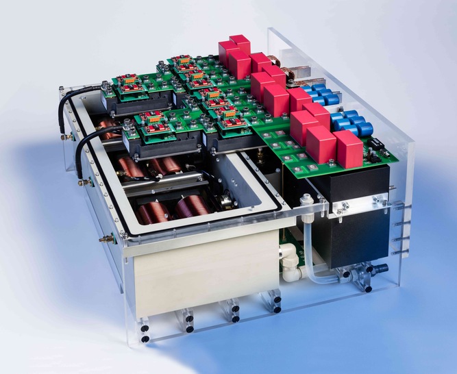A 250-kVA inverter stack with 3.3-kV-SiC-transistors developed at Fraunhofer ISE - © Fraunhofer ISE
