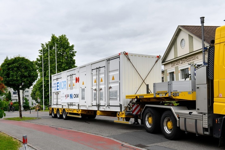 In Switzerland Axpo developed a 2-MW battery storage facility in Rapperswil-Jona in 2019, - © EWJR/Manuela Matt
