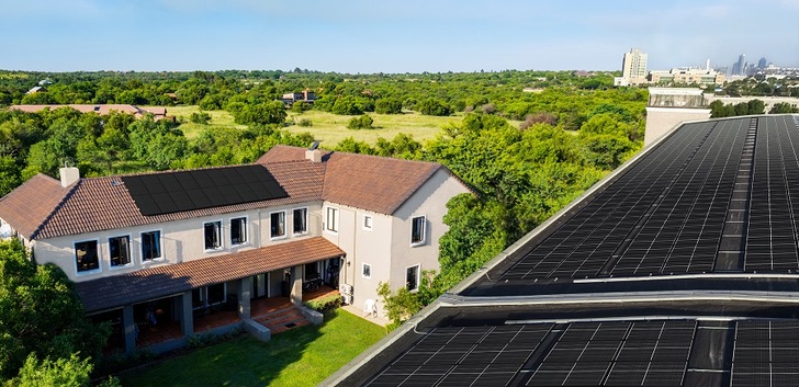 Vertex S ultra-high performance modules have been specifically designed as the universal fit for all kinds of residential, commercial and industrial rooftop applications.