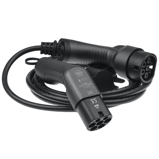 The Green Cell charging cable is available in variants that include out puts of 3.7 and 7.2 as well as 11 and 22 kilowatts.