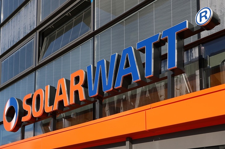 Solarwatt reports strong growth in the UK and expands its local team. - © Solarwatt
