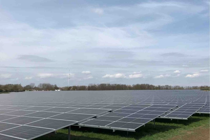 The Kerkrade project is RWE’s first venture in ground-mounted solar in the Netherlands. - © RWE
