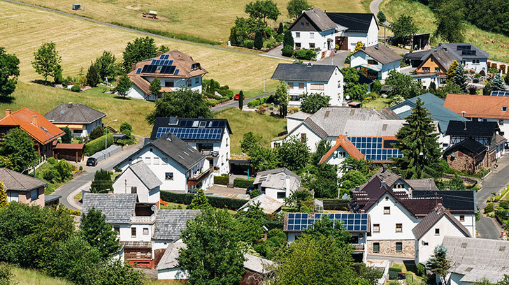 As more and more solar systems are getting to be older than 20 years, installers and technicians need to be supported in finding solutions.