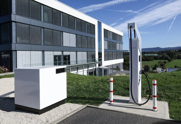 Delivering high charging power at many locations in the distribution grid: the High-Power Charger (HPC). - © Ads-Tec
