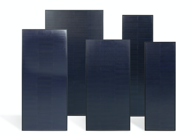 Depending on their size, the glass-free modules from Green Akku have an output of 60 to 160 watts and weigh no more than 3.4 kilograms.