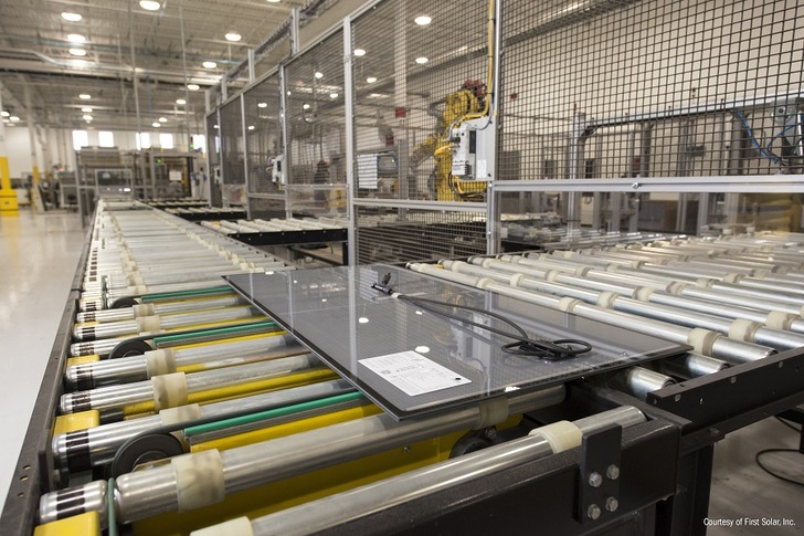 First Solar more than double its US manufacturing capacity with a new facility in Ohio (here an existing facility).