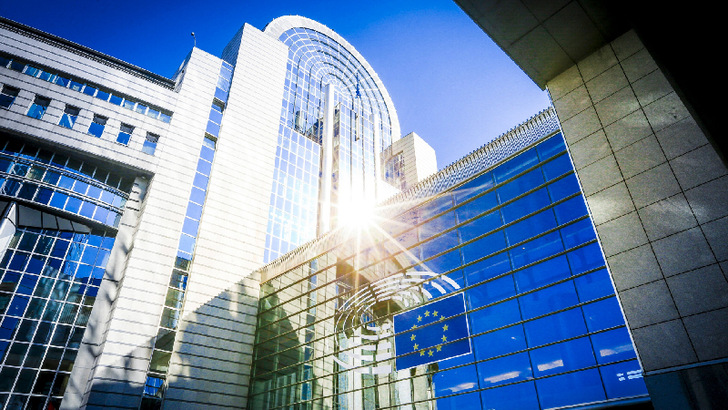 Member States have already put forward productive enabling frameworks to promote prosumer business models through capacity building and with dedicated financial schemes.