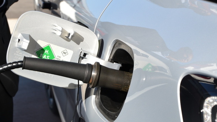 The hydrogen is to be used primarily in mobility. However, the project partners are also looking into feeding it into the gas grid.