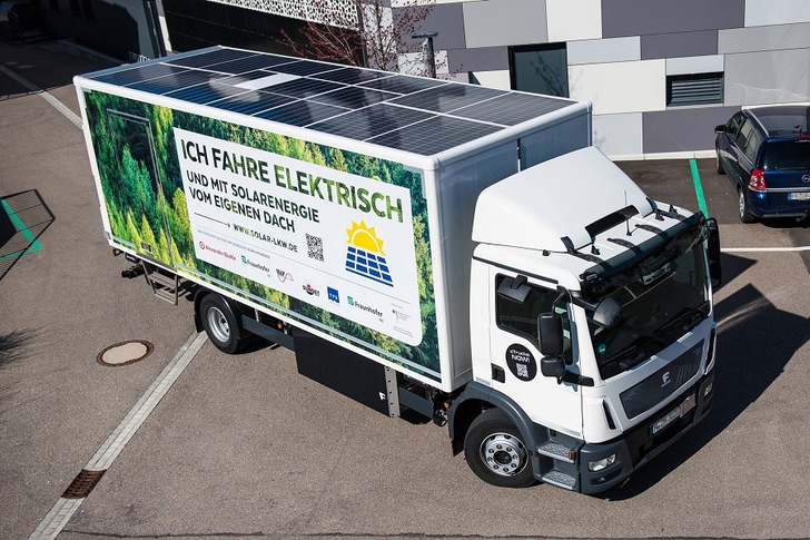 The solar power produced directly on the E-truck can meet 5 to 10 percent of the truck's energy needs. - © Fraunhofer ISE
