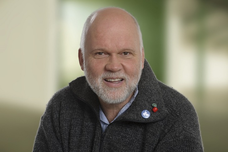 Axel Mayer, Mitwelt Stiftung Oberrhein. The author is vice-president of the Trinational Nuclear Protection Association TRAS and was BUND managing director in Freiburg/Germany for 30 years.