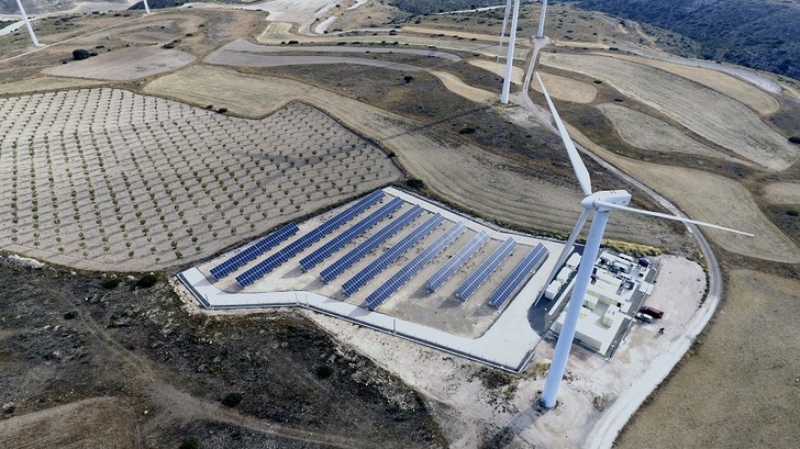 Hybid PV-wind plant in Spain. - © Siemens Gamesa
