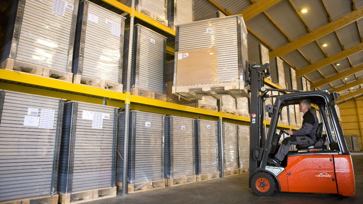 The solar panel warehouse of the wholesaler EWS.