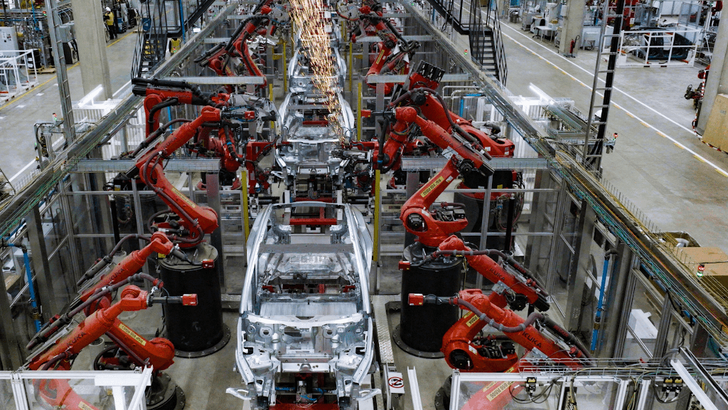 Tesla also wants to produce new types of batteries in Grünheide.