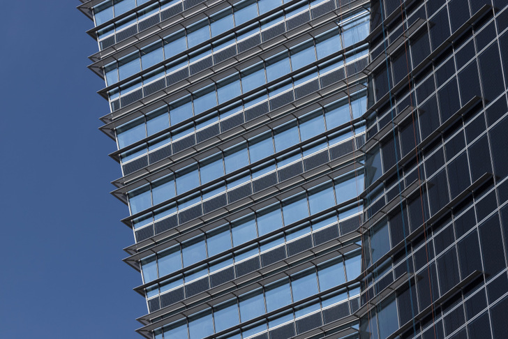 Gioia 22 skyscraper, in Milan. Photovoltaic integration in façade.