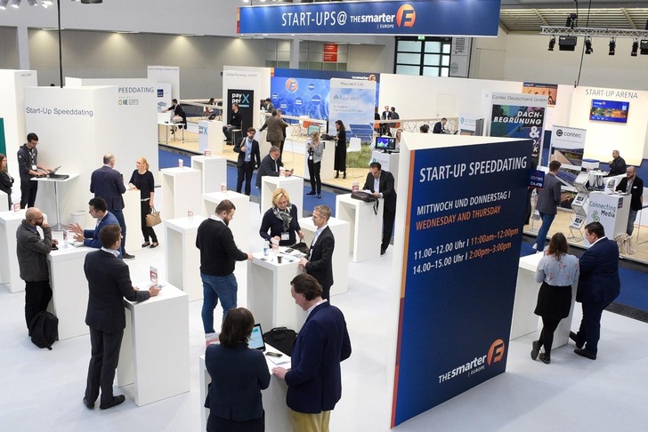 Start-ups, young companies and established businesses alike will be gathering at this year’s EM-Power Europe from May 11–13 to showcase new digital solutions, technologies and products. - © Solar Promotion
