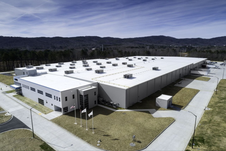 With the announced new investments of Hanwha, Qcells total production capacity will exceed 3 GW in the U.S and 5,4 GW in Korea.