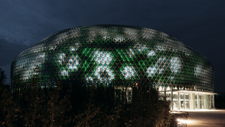 After sunset, the facade is illuminated with various art animations.