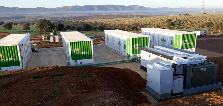 View of the Power Station and battery containers supplied by Ingeteam in Puertollano/Spain. - © Ingeteam
